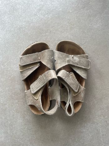 Chaussure ouverte garçon