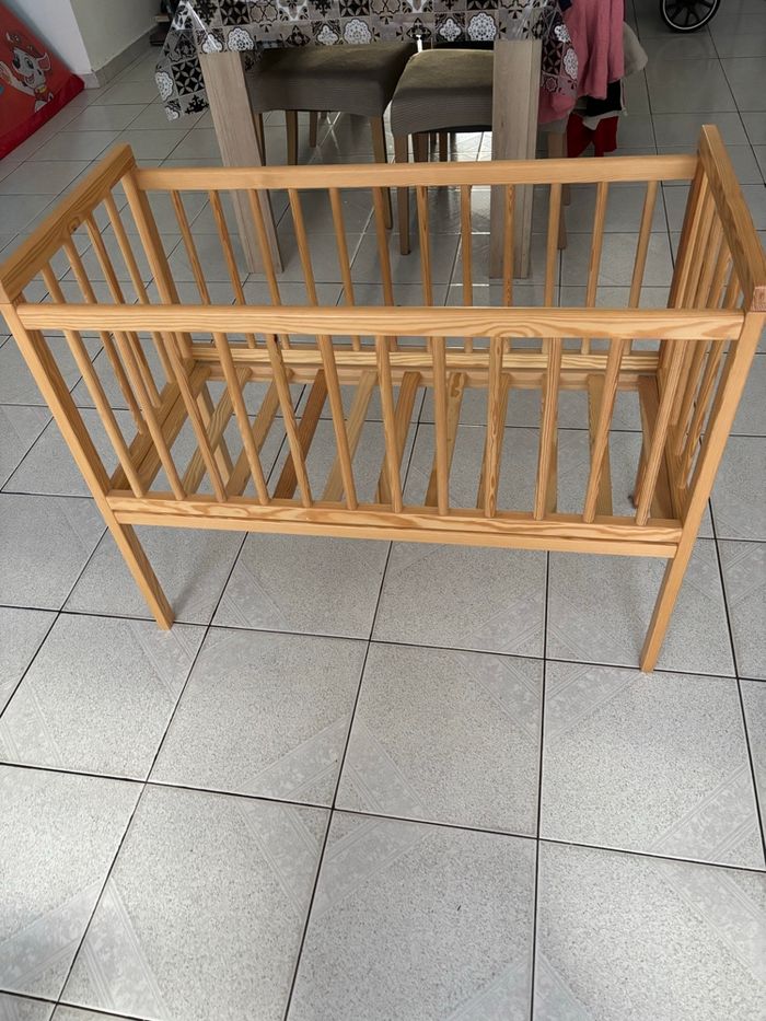 Petit lit bébé - photo numéro 2