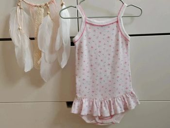 Body fleurie taille 6 mois