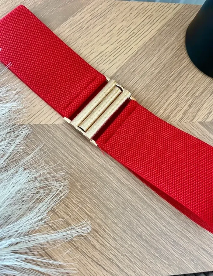 Superbe ceinture large rouge et doré neuf - photo numéro 2