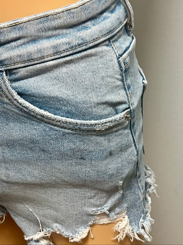 Short destroy Zara - photo numéro 2