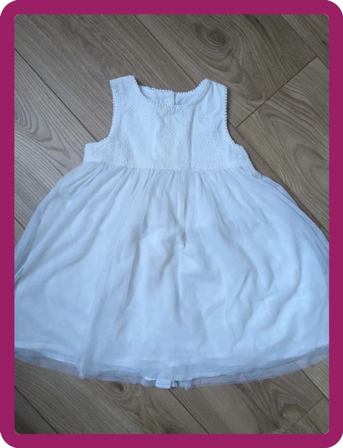 Robe blanche à tulle petit bateau