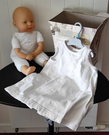🌸 Robe sans manches bébé fille – 12 mois – velours léger