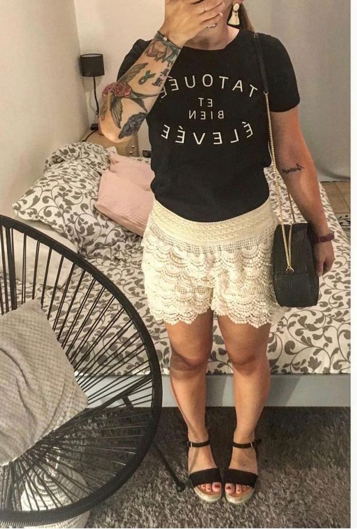 Short en dentelle