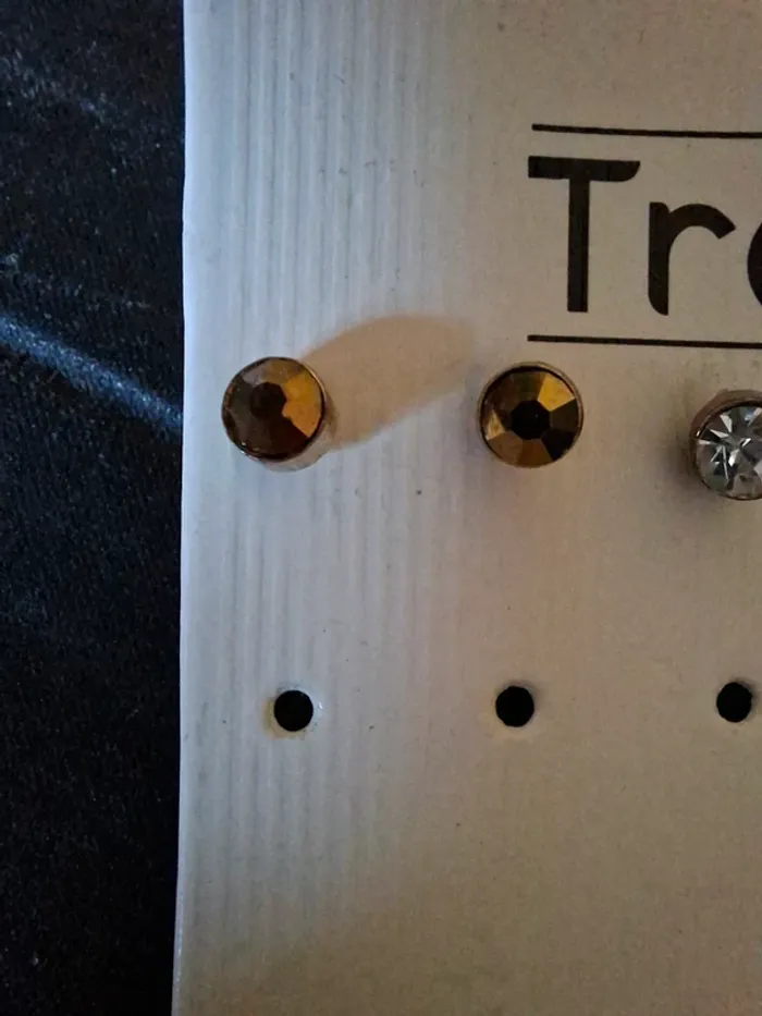 Lot de 3 paires de boucles d'oreilles clous "Trendz" - Neuves - photo numéro 4