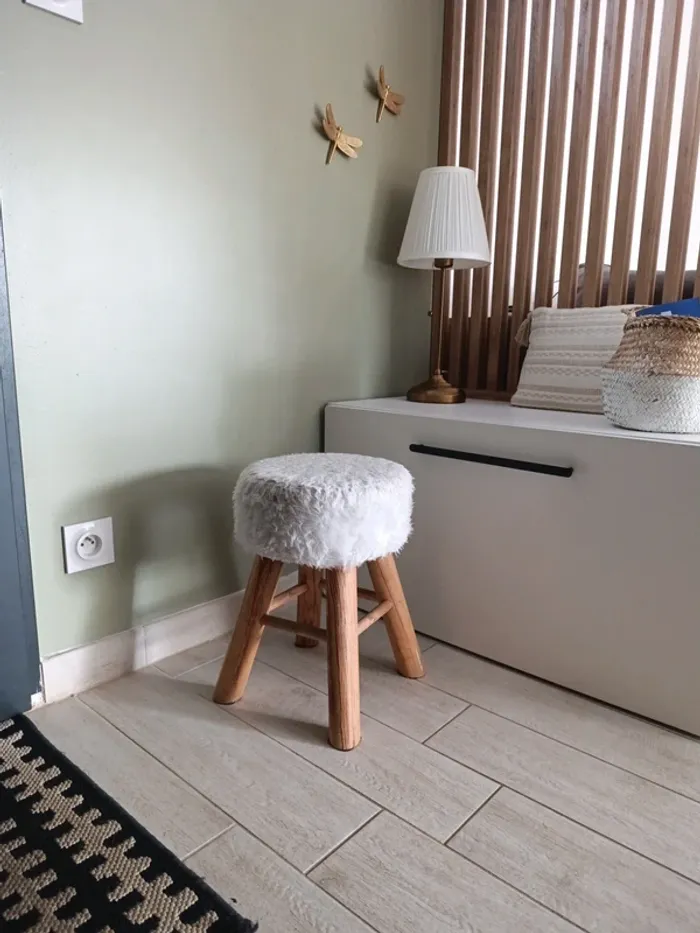 Petit tabouret fourrure - photo numéro 4