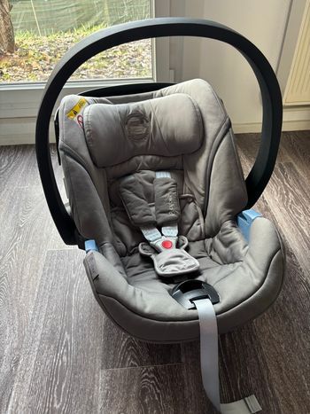 Cosy Cybex + base Isofix