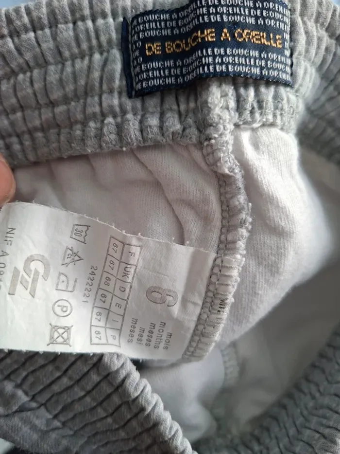 Pantalon gris bébé- De Bouche à Oreille  - taille 6 mois - en très bon état - photo numéro 3