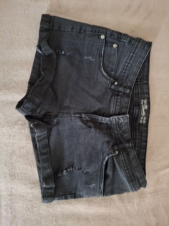 Short noir jennyfer
