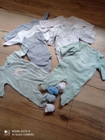 Lot vêtements 1 mois