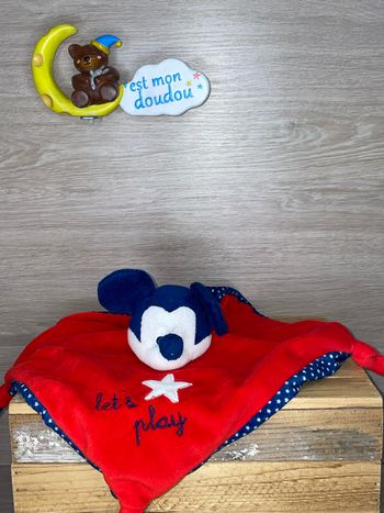DY189 doudou Mickey disney