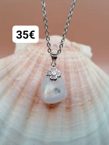 Pendentif pierre de Lune arc en ciel