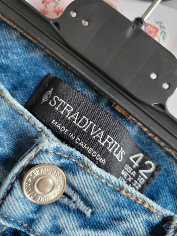 Jean femme Stradivarius taille 42 - photo numéro 3