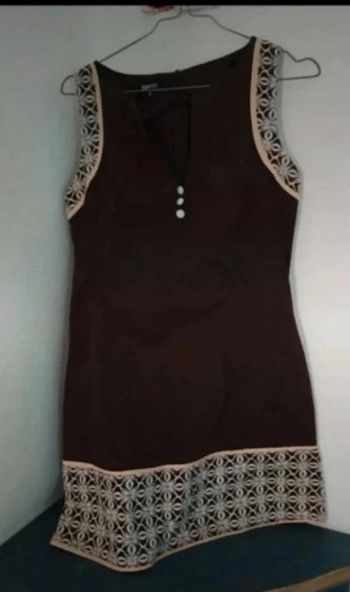 Robe chic sans manche