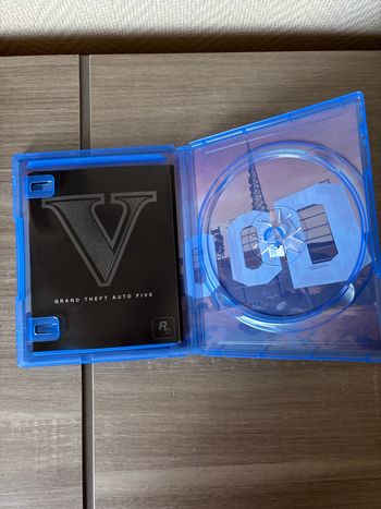 Boîte vide GTA IV ps4 