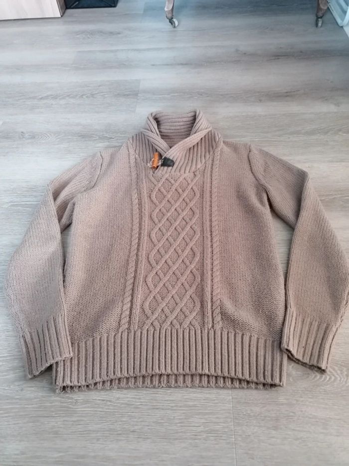 Pull Célio