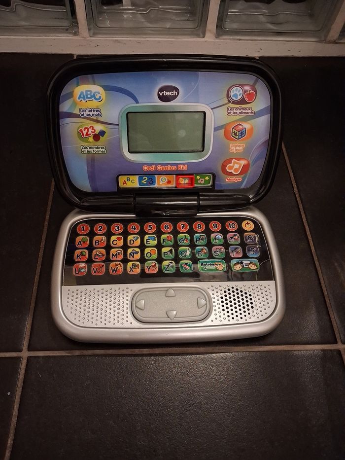 Ordi genius kid - photo numéro 2