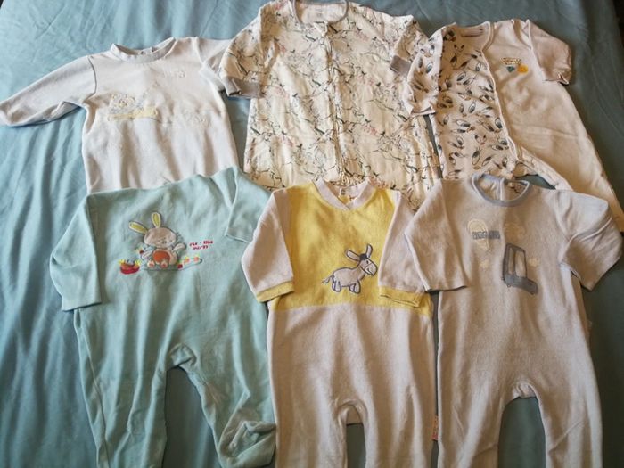 Gros lot de 12 mois - photo numéro 7