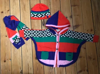 Ensemble poncho - bonnet - écharpe Kenzo
