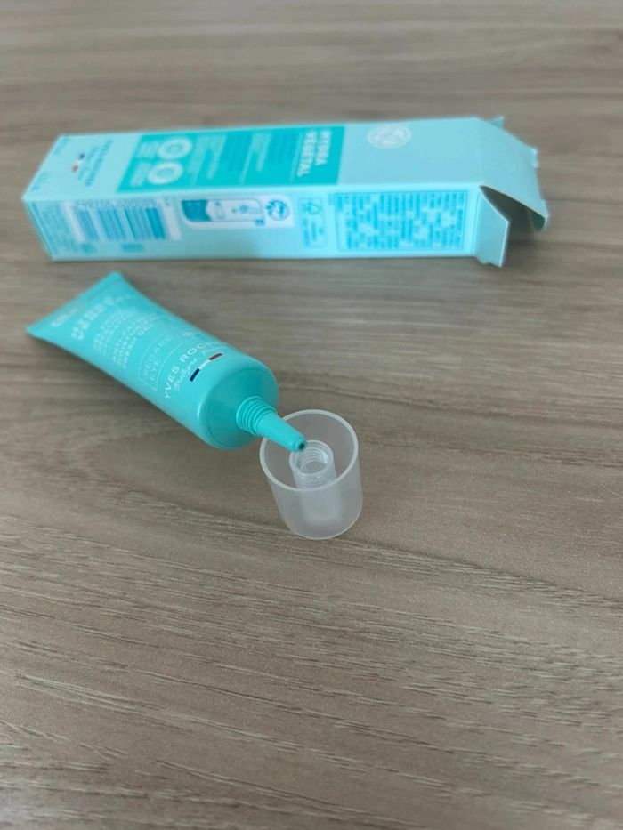 🌿 Gel Yeux Hydra Végétal Yves Rocher 🌿 - photo numéro 7