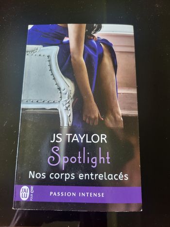 Livre 📖 nos corps entrelacés