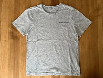 Tee-shirt Calvin Klein 12 ans
