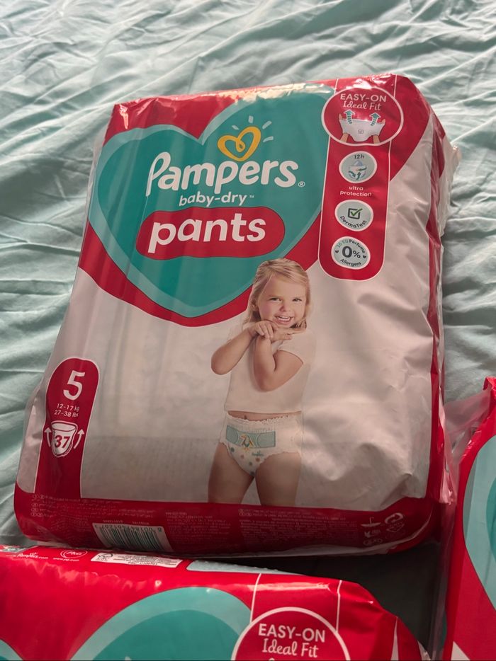 Lot couches pants Pampers taille 5 - photo numéro 5