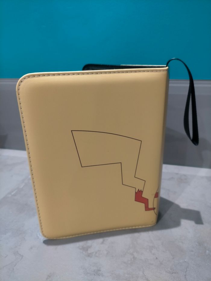 Classeur pikachu pour 400 cartes Pokémon - photo numéro 2