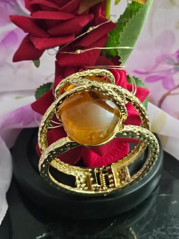 Gros bracelet manchette ajustable avec pierre d ambre baltique