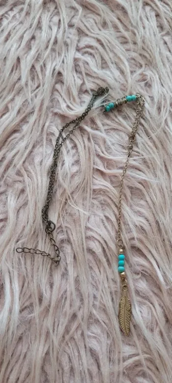 Collier plume