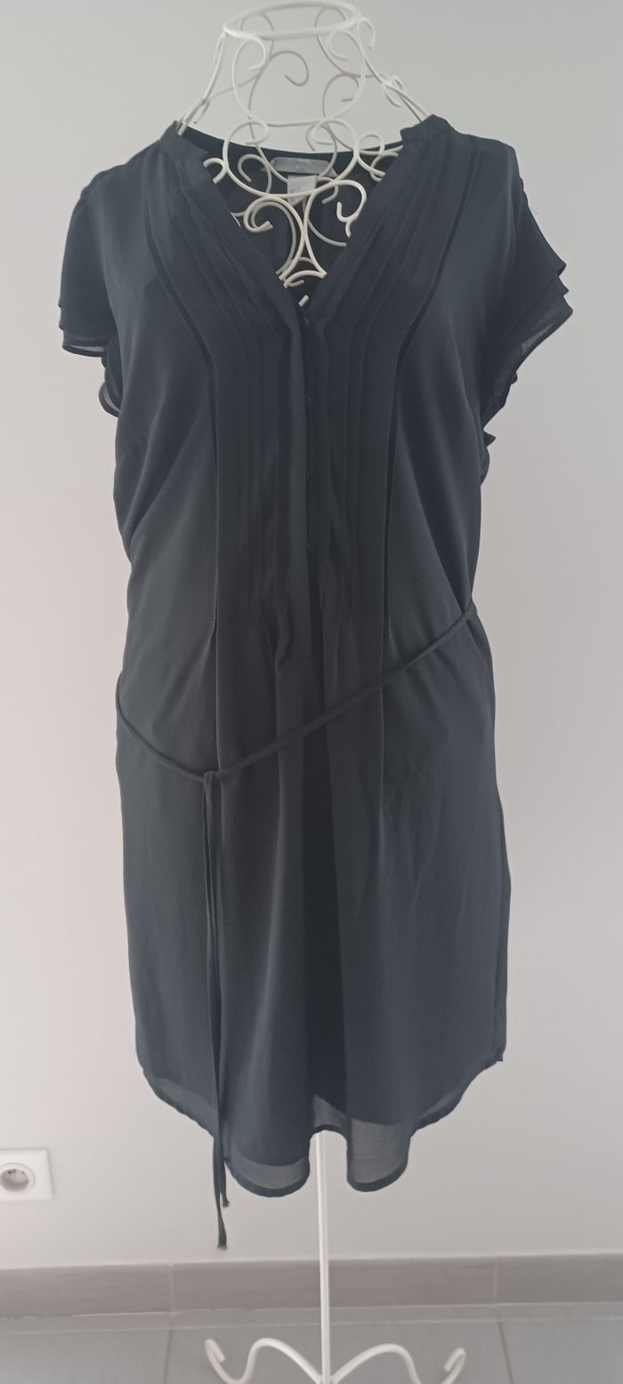 Robe noire H&M