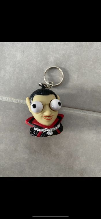 Jouet vampire porte clé Halloween