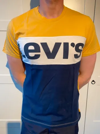 T-shirt Levi’s
