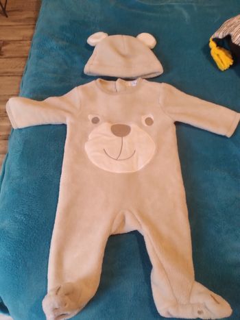 Grenouillère  et bonnet