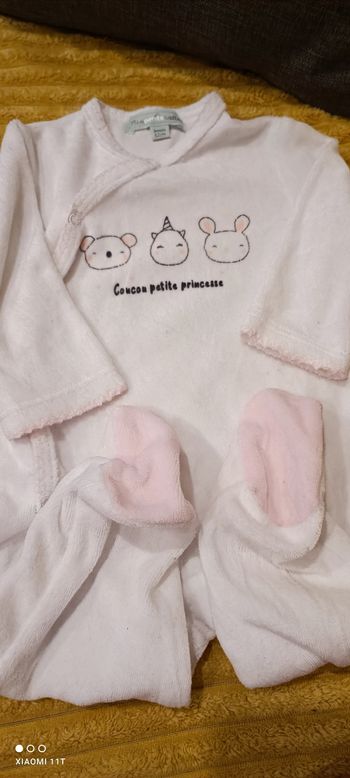 Pyjama blanc et rose