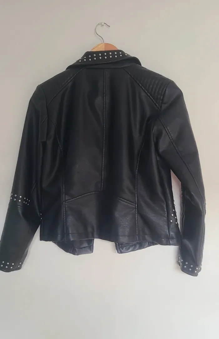 Veste en simili cuir noir à clous taille M - photo numéro 3