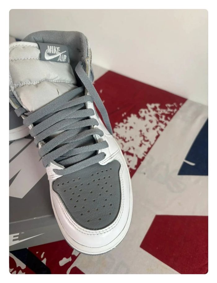 Air Jordan 1 High rétro Og taille 38 grise et blanche - photo numéro 10