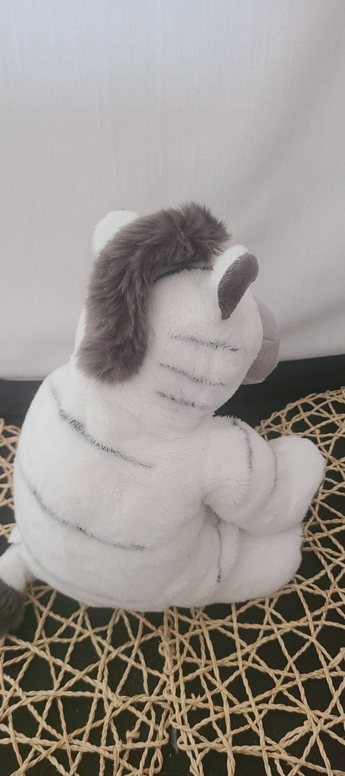 Peluche Zèbre Bébé Rêve gris blanc rayé Bébé rêve 25 cm - photo numéro 5