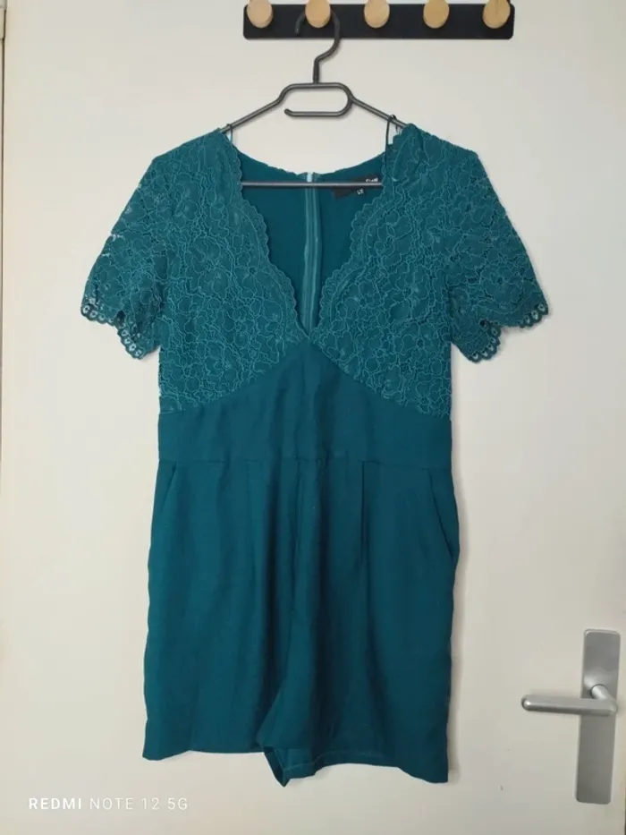 Jolie combishort taille 40