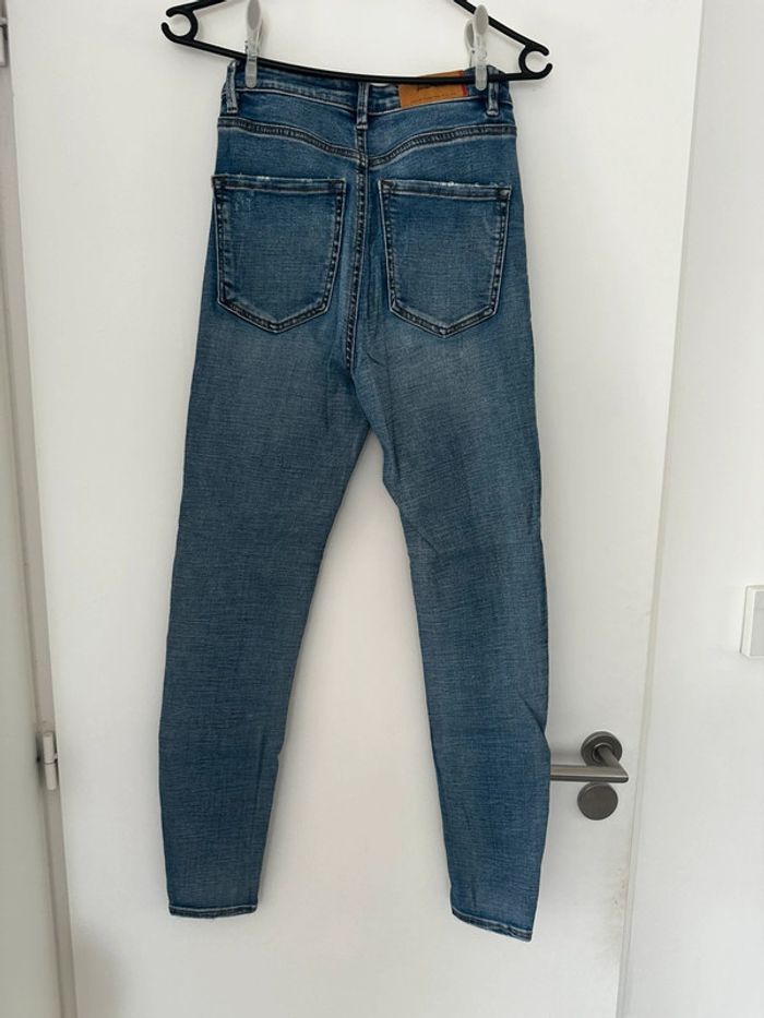 Jean skinny – Stradivarius – Taille 36 – Très bon état - photo numéro 5