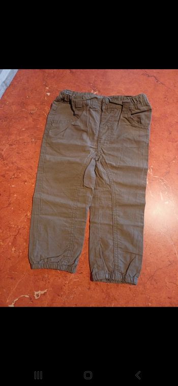 Pantalon bébé taille 18 mois