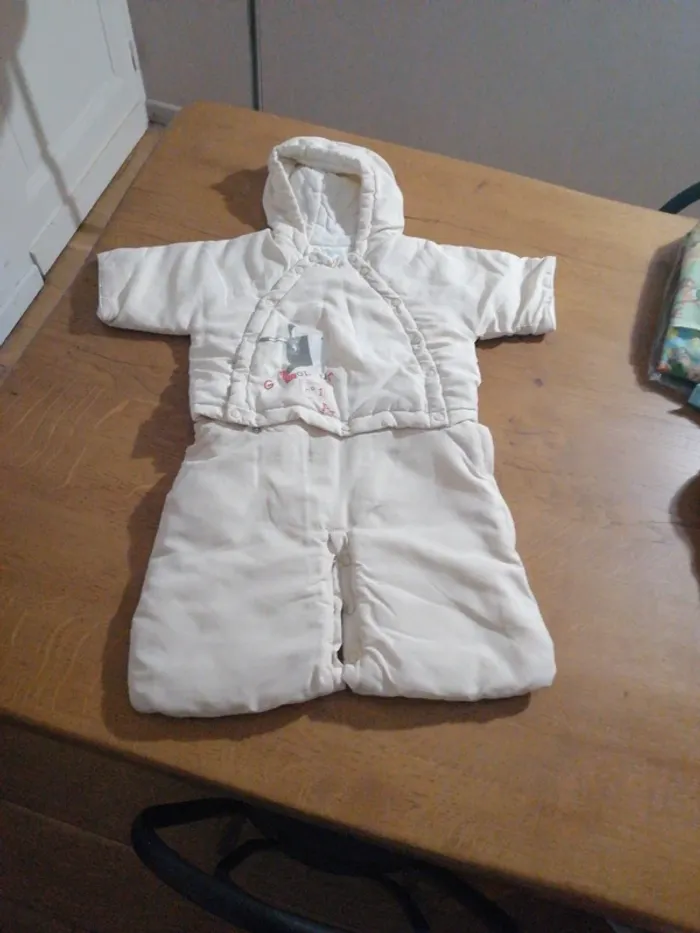 Combinaison bébé vertbaudet Taille 2-3 mois