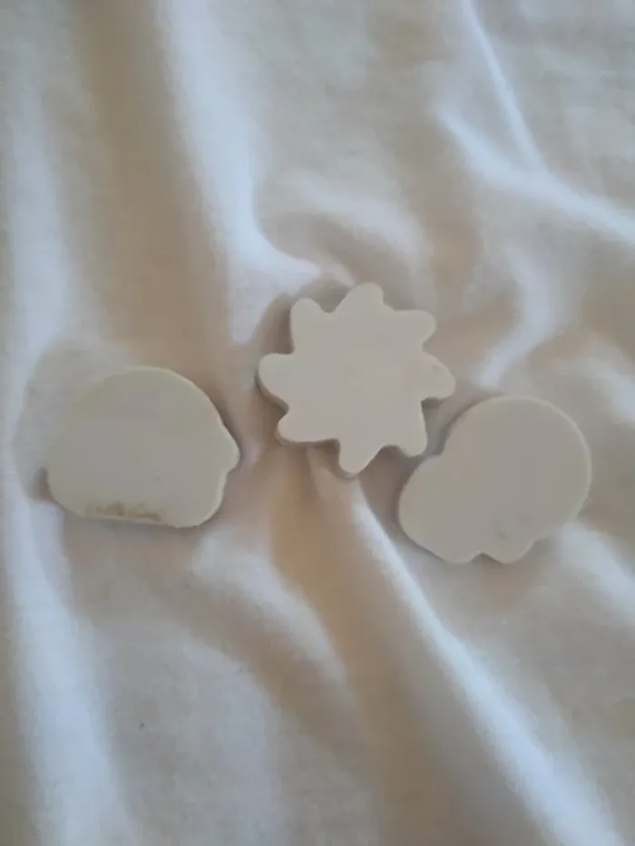 Lot de 3 Gommes rigolotes - photo numéro 2