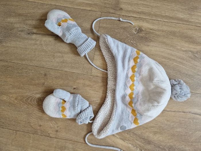 Bonnet et gants 51 cm