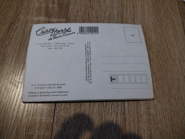 Carte postale Crazy Horse de Paris-France - photo numéro 2