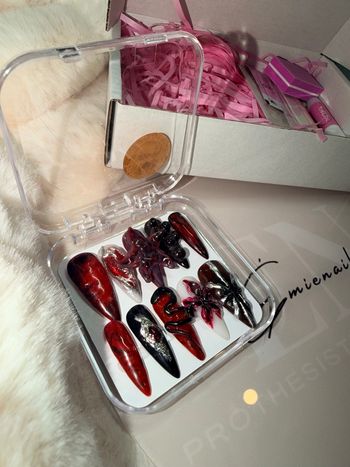 Press on nails stranger thing