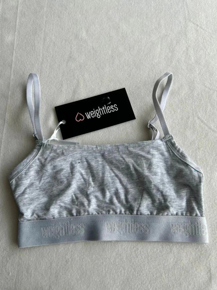 Brassière grise
