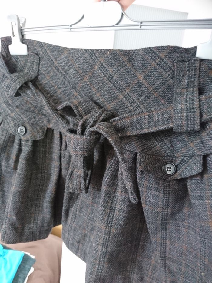 Très belle jupe - photo numéro 3