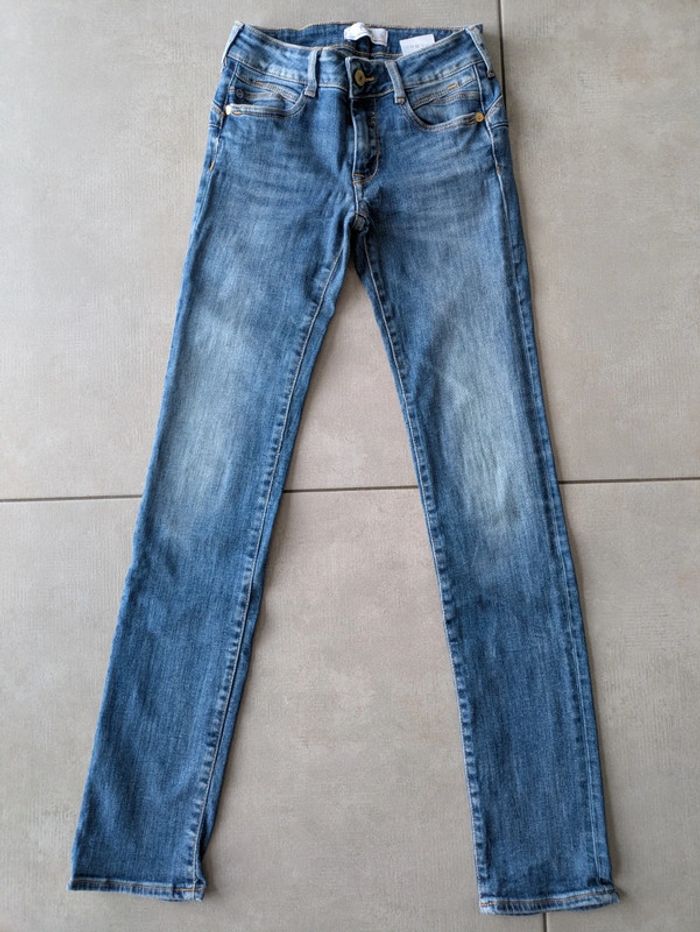 Jean slim, le temps des cerises