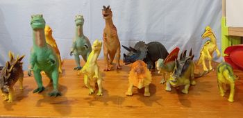 Lot dinosaures